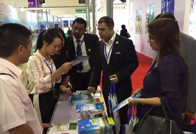 �����������V������������