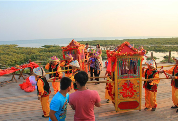 �����D�����V������������