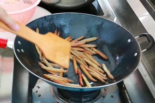 �������V������������