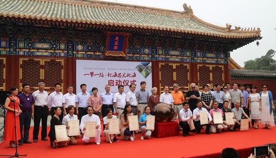 �����������V������������