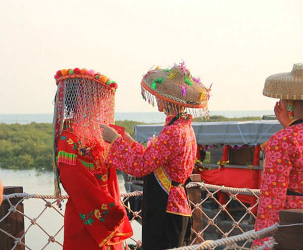 �����D�����V������������