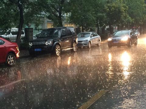 ����������V������������