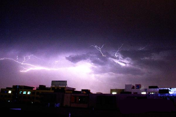 ����������V������������